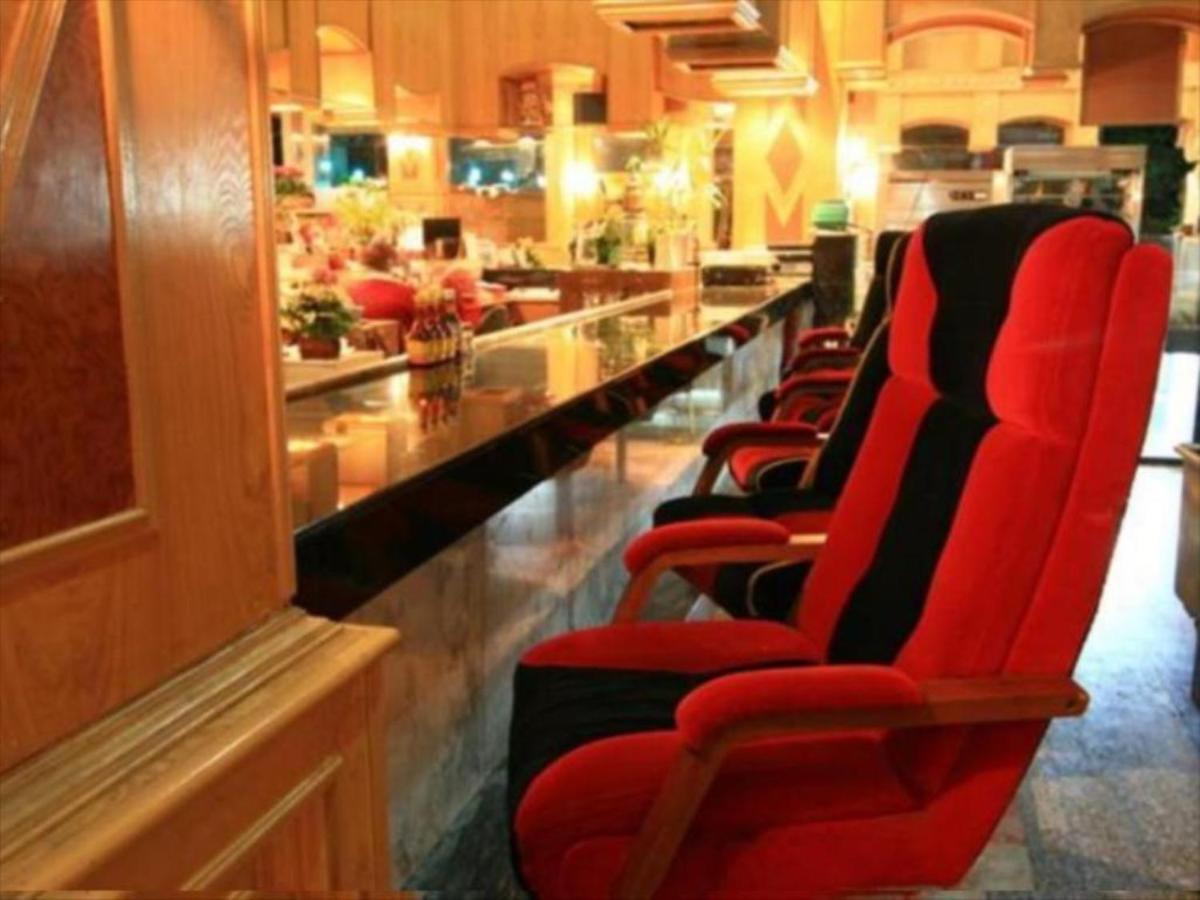13 Coins Airport Hotel Ngam Wong Wan - Domestic Μπανγκόκ Εξωτερικό φωτογραφία
